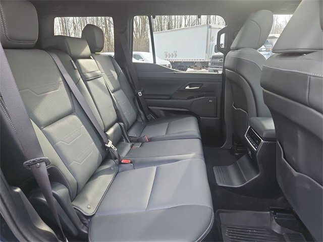 Used 2025 Lexus GX 550 image 28