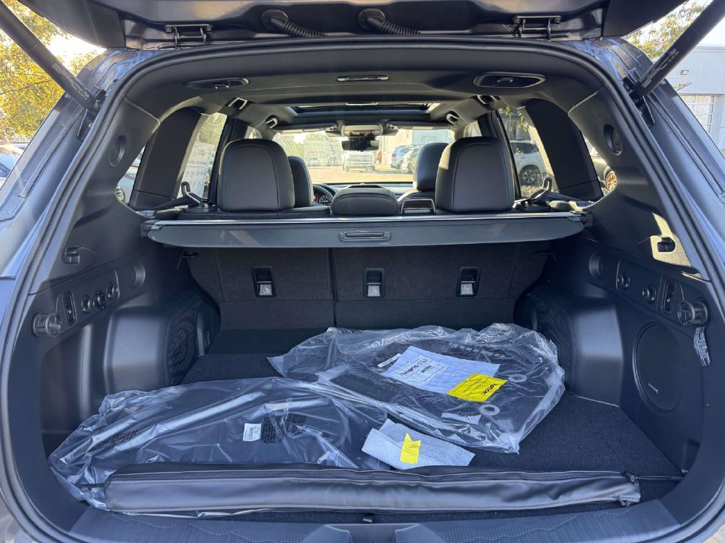 New 2026 Subaru Forester Touring AWD/4WD image 7