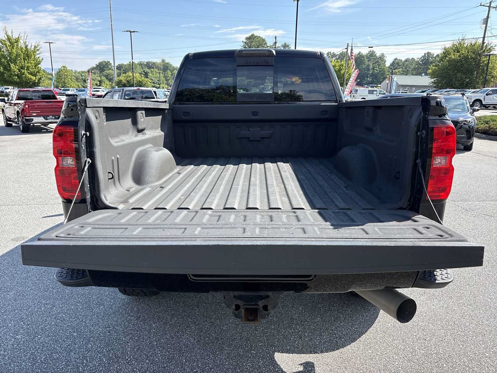 Used 2019 Chevrolet Silverado 2500 High Country w/ Duramax Plus Package AWD/4WD image 24