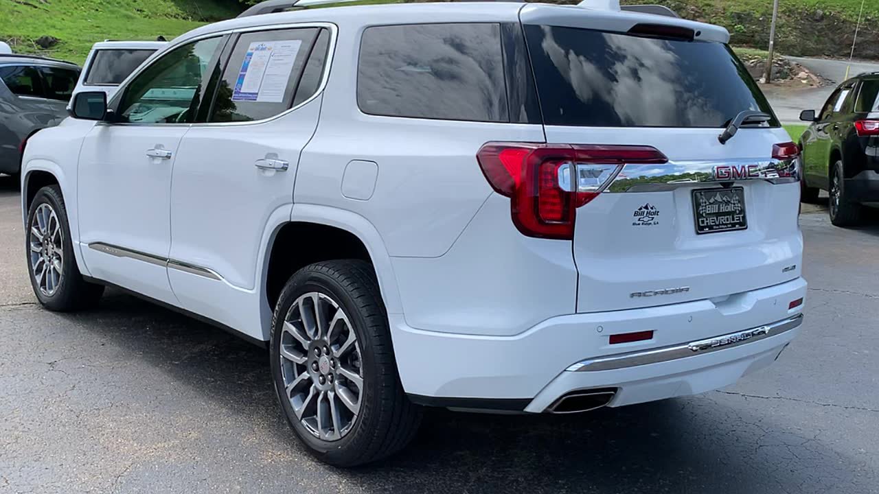 Used 2023 GMC Acadia Denali AWD/4WD image 3