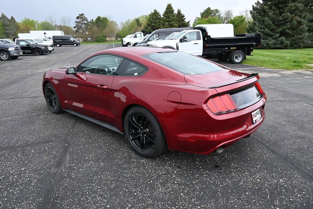 Used 2017 Ford Mustang Coupe RWD image 17