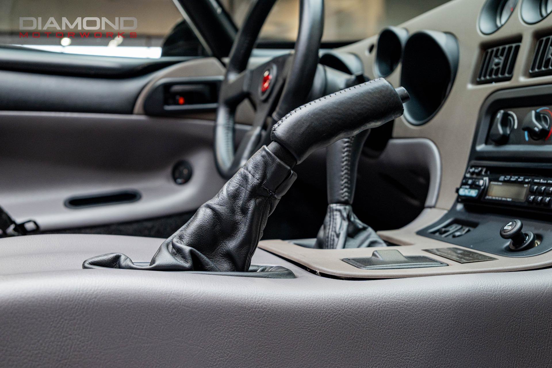 Used 1994 Dodge Viper RT/10 image 90