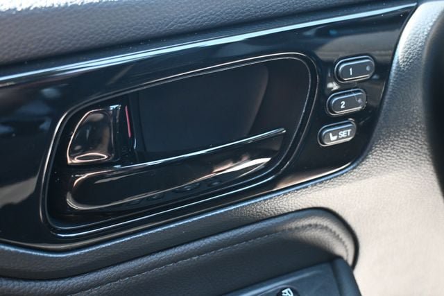 Used 2023 Honda Odyssey Elite image 47