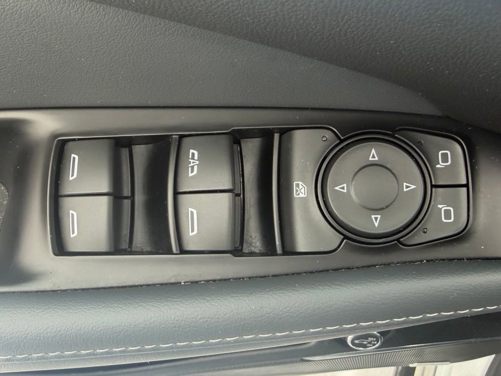 Used 2023 Buick Enclave Essence w/ Experience Buick Package image 23