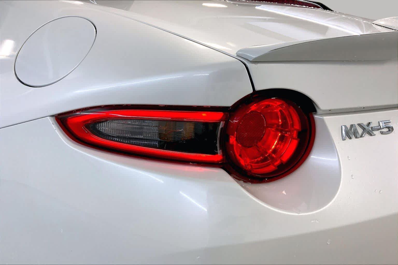 Used 2023 MAZDA MX-5 Miata Grand Touring RWD image 25