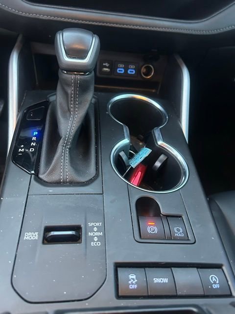 Used 2022 Toyota Highlander XLE image 13