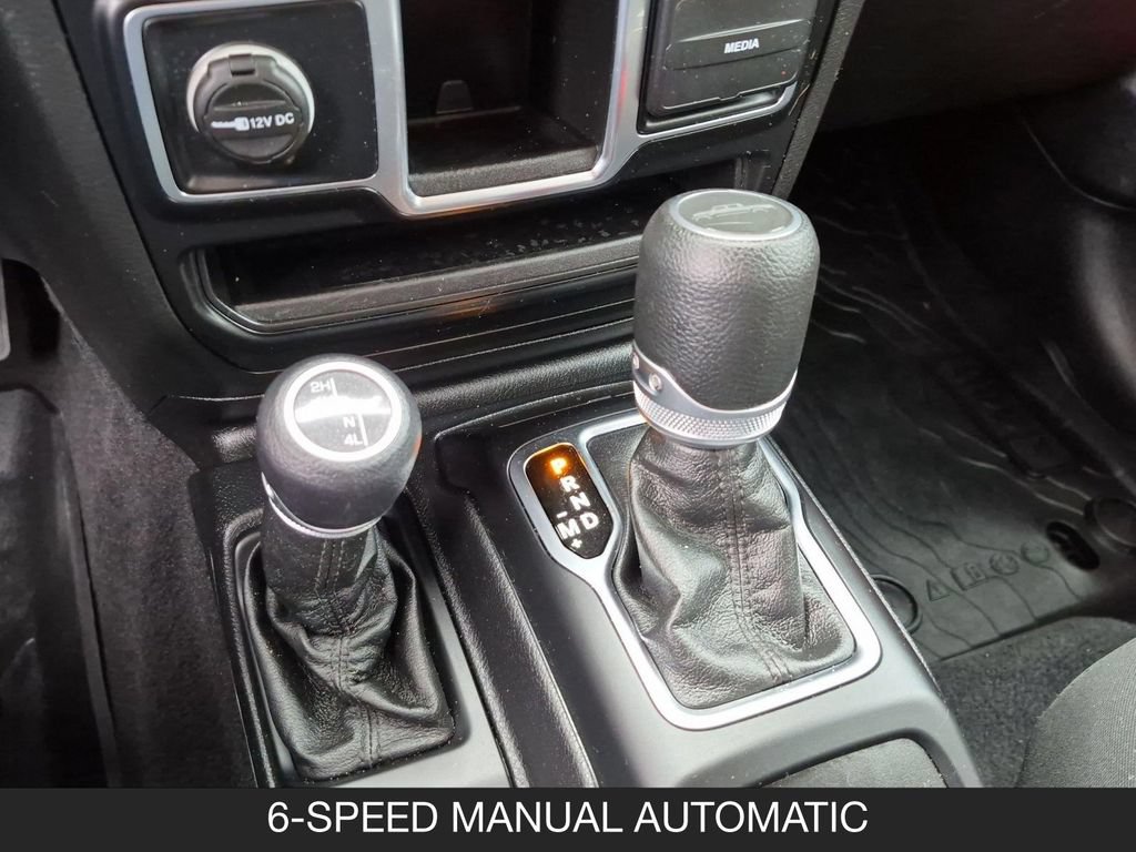 Used 2021 Jeep Gladiator Sport AWD/4WD image 20
