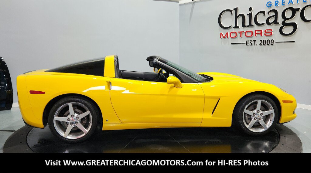 Used 2006 Chevrolet Corvette Coupe w/ Preferred Equipment Group RWD image 13