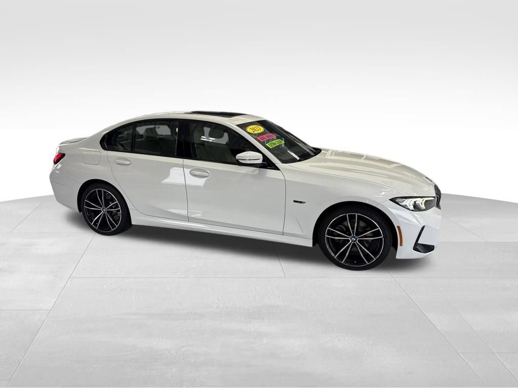 Used 2023 BMW 330e w/ M Sport Package RWD image 7