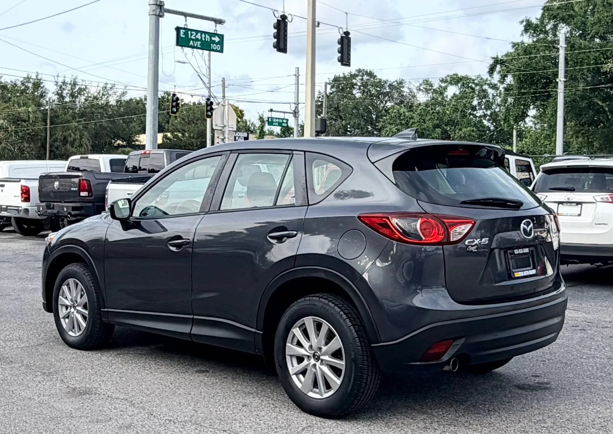 Used 2016 MAZDA CX-5 Sport w/ Rear Camera Package FWD image 4