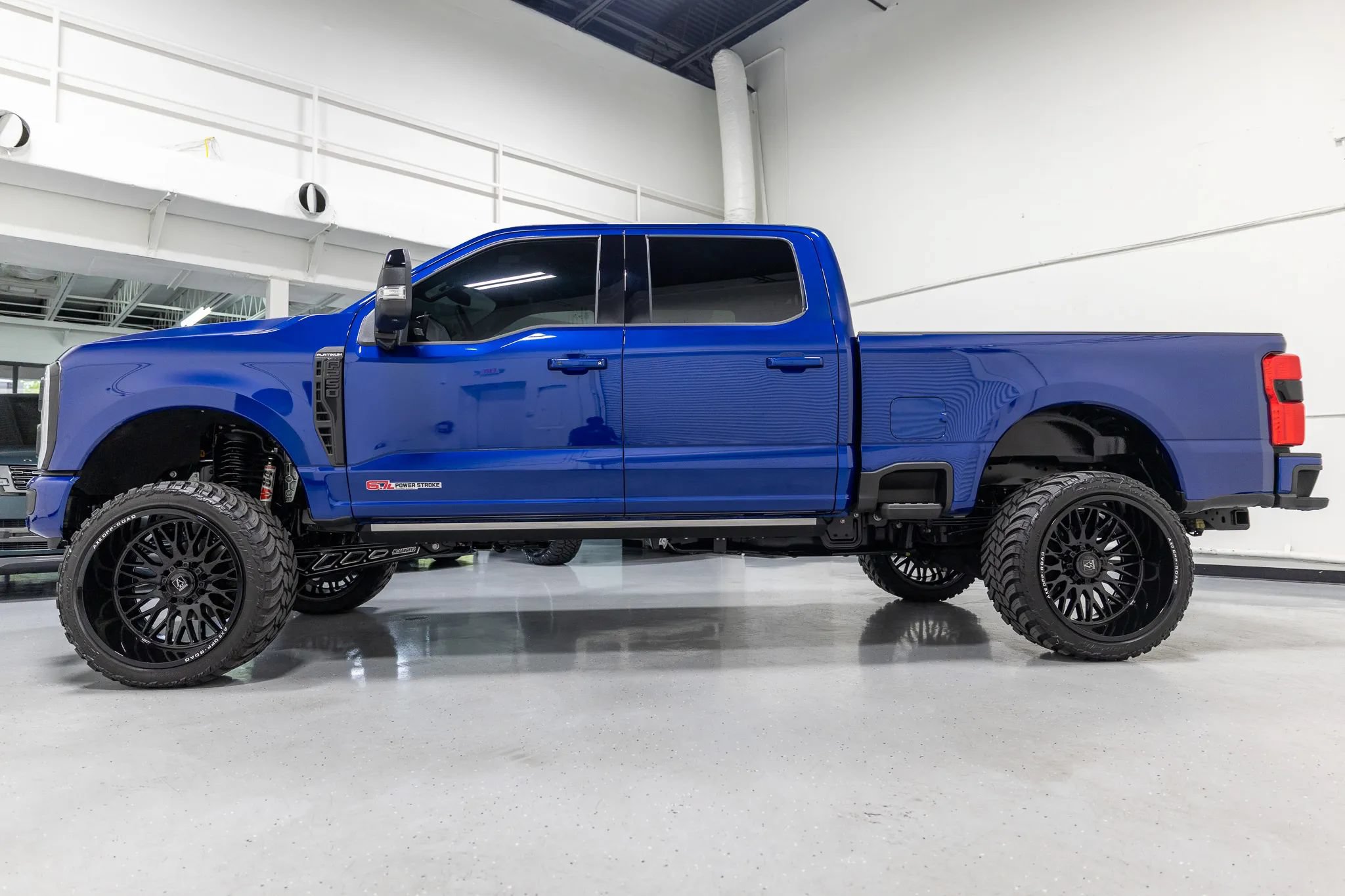 Used 2026 Ford F250 Platinum AWD/4WD image 11
