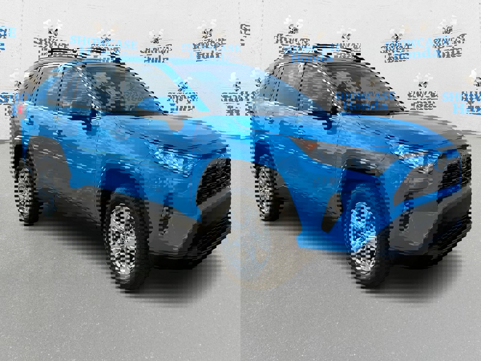 Used 2020 Toyota RAV4 XLE image 10