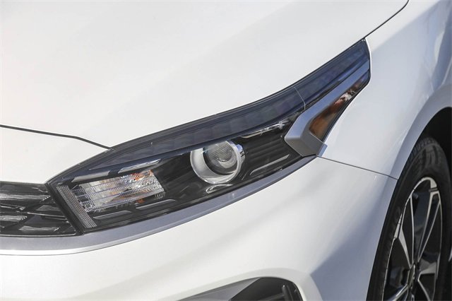 Used 2024 Kia Forte LXS image 6