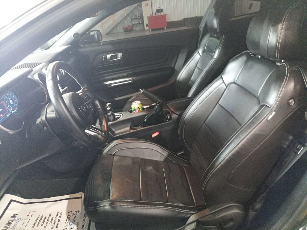 Used 2019 Ford Mustang GT Premium w/ Equipment Group 401A RWD image 9