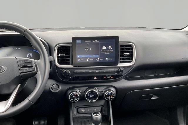 Used 2026 Hyundai Venue SEL FWD image 9