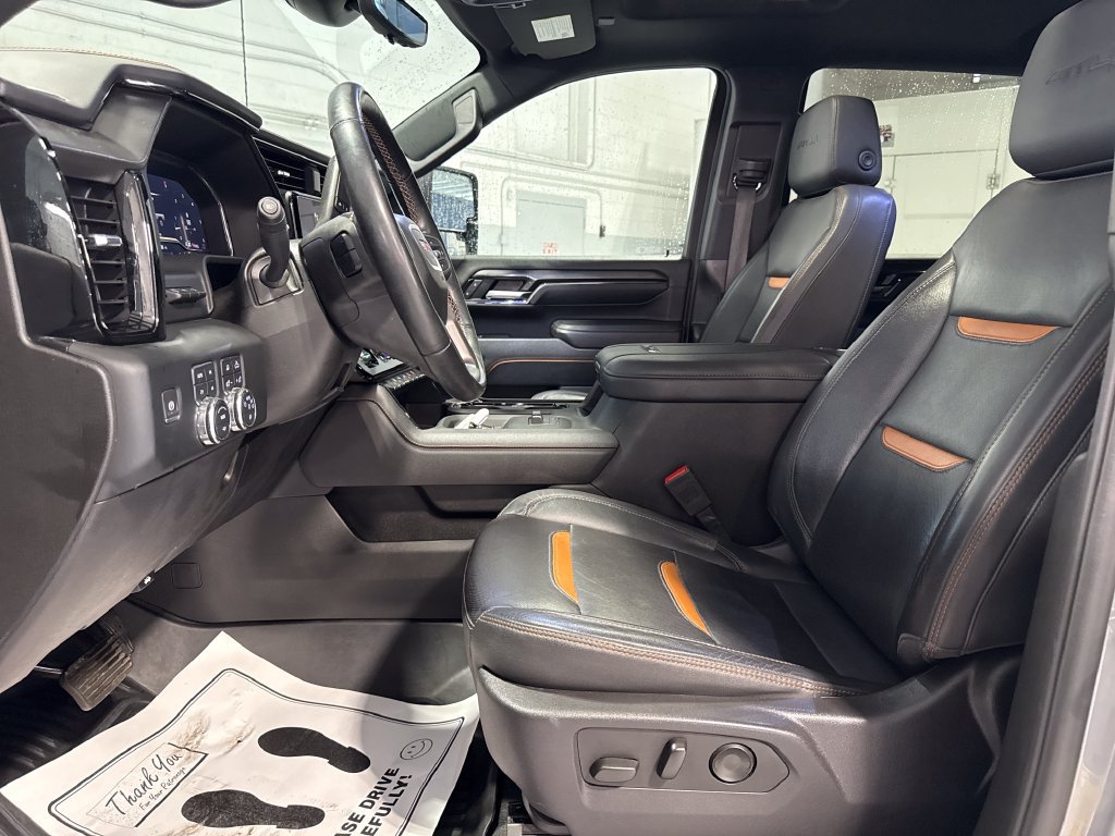 Used 2024 GMC Sierra 2500 AT4 w/ AT4 Premium Plus Package AWD/4WD image 30