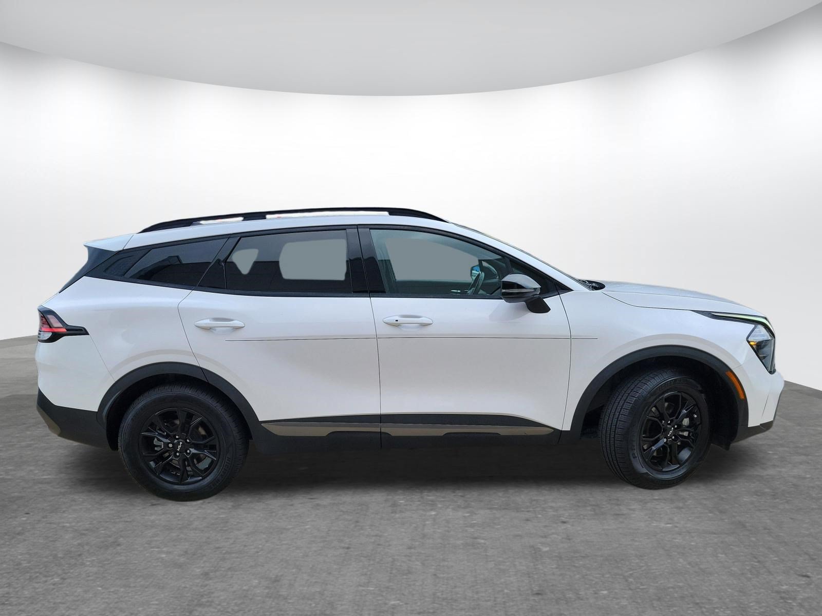 Used 2023 Kia Sportage X-Pro AWD/4WD image 4