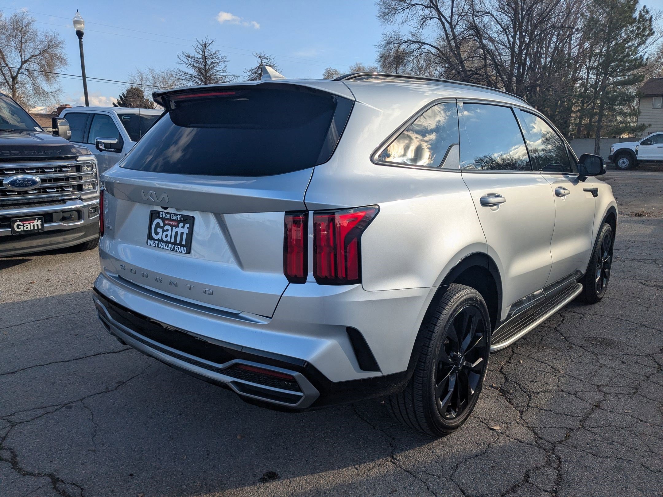 Used 2022 Kia Sorento SX image 3