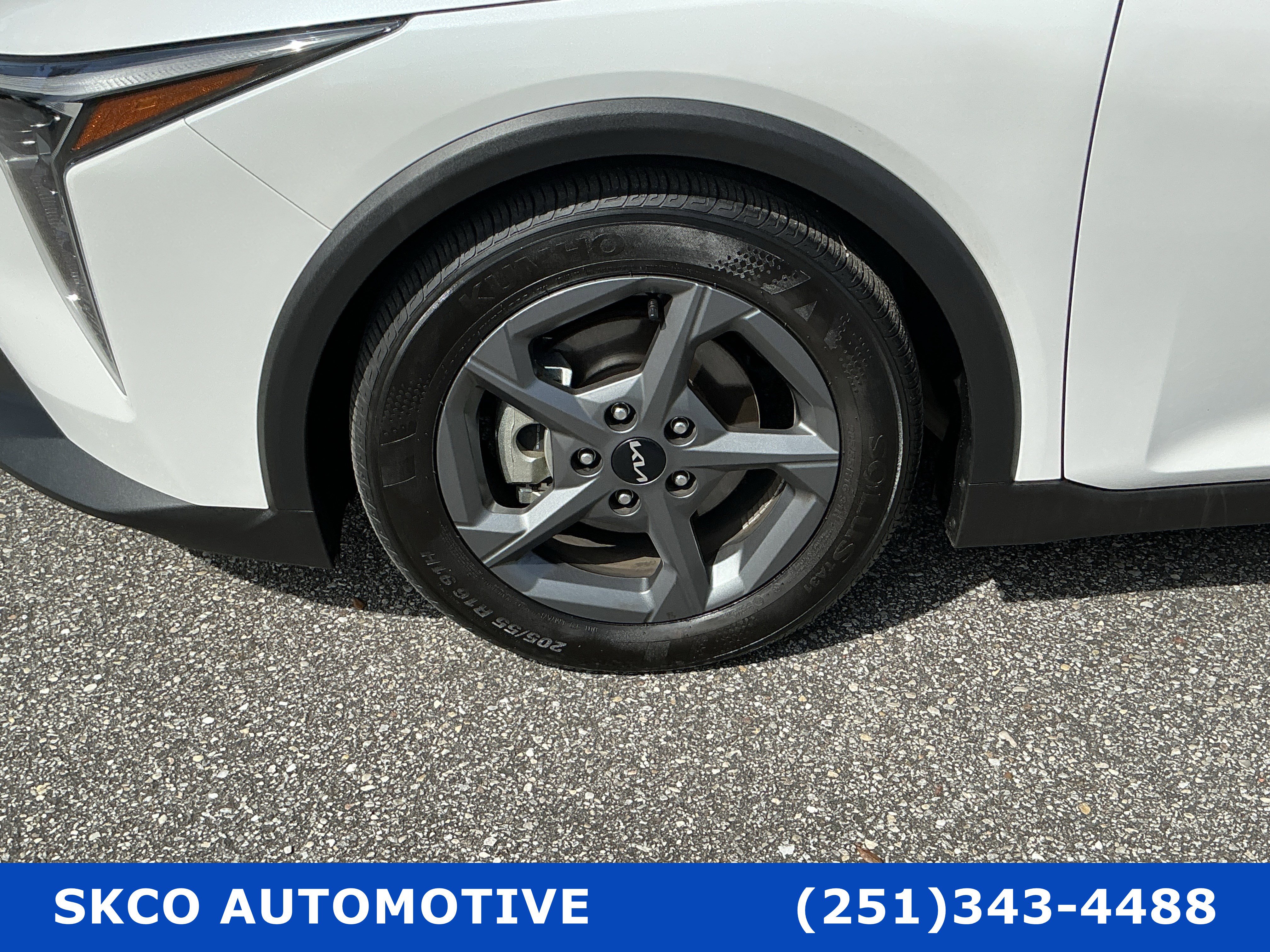 Used 2025 Kia K4 LXS image 9