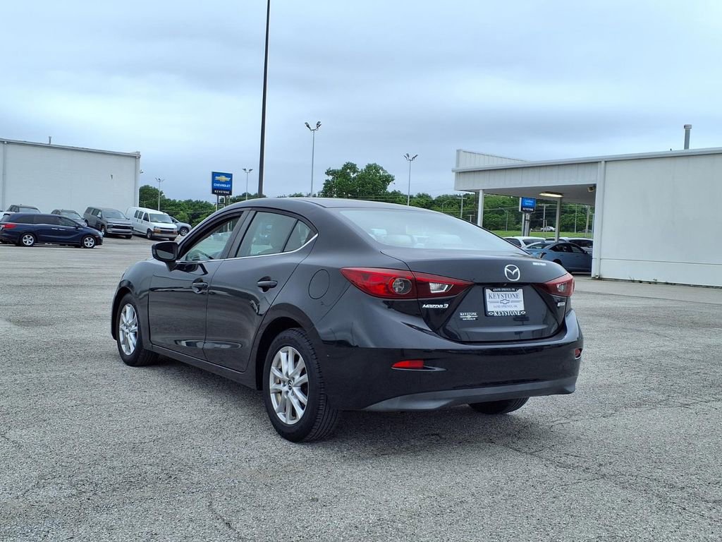 Used 2016 MAZDA MAZDA3 i Sport w/ Preferred Equipment Package FWD image 5
