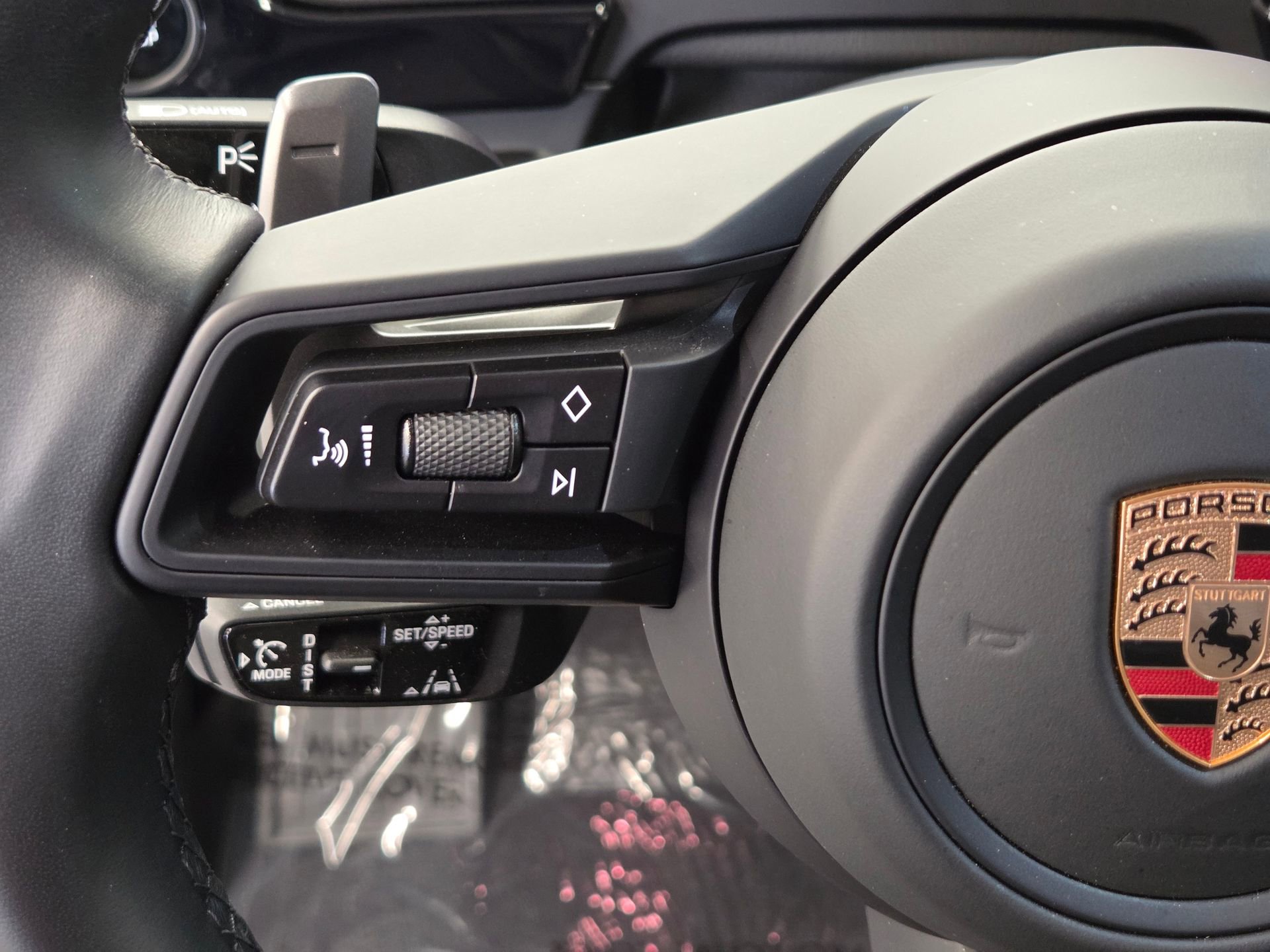 Certified 2024 Porsche Cayenne AWD/4WD image 18