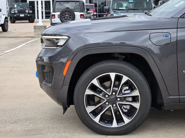 Certified 2022 Jeep Grand Cherokee Overland AWD/4WD image 9