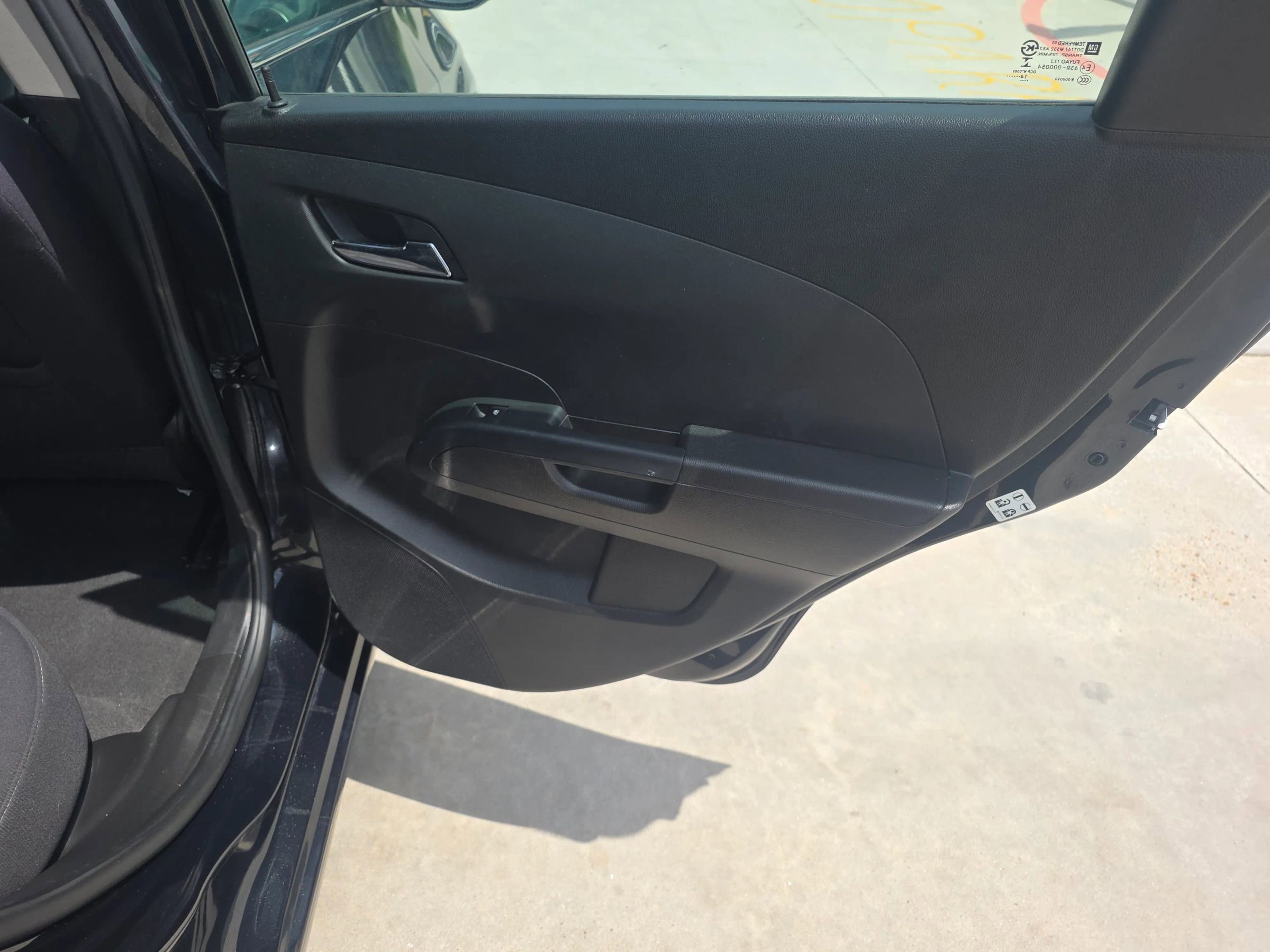 Used 2015 Chevrolet Sonic LT w/ Fun and Sun Package FWD image 27