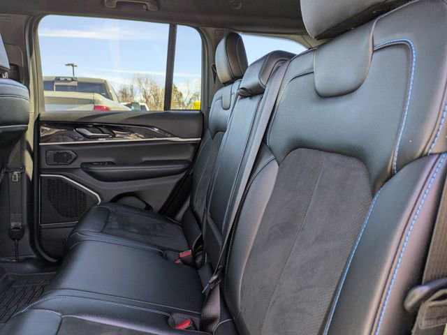 Used 2022 Jeep Grand Cherokee Trailhawk image 15