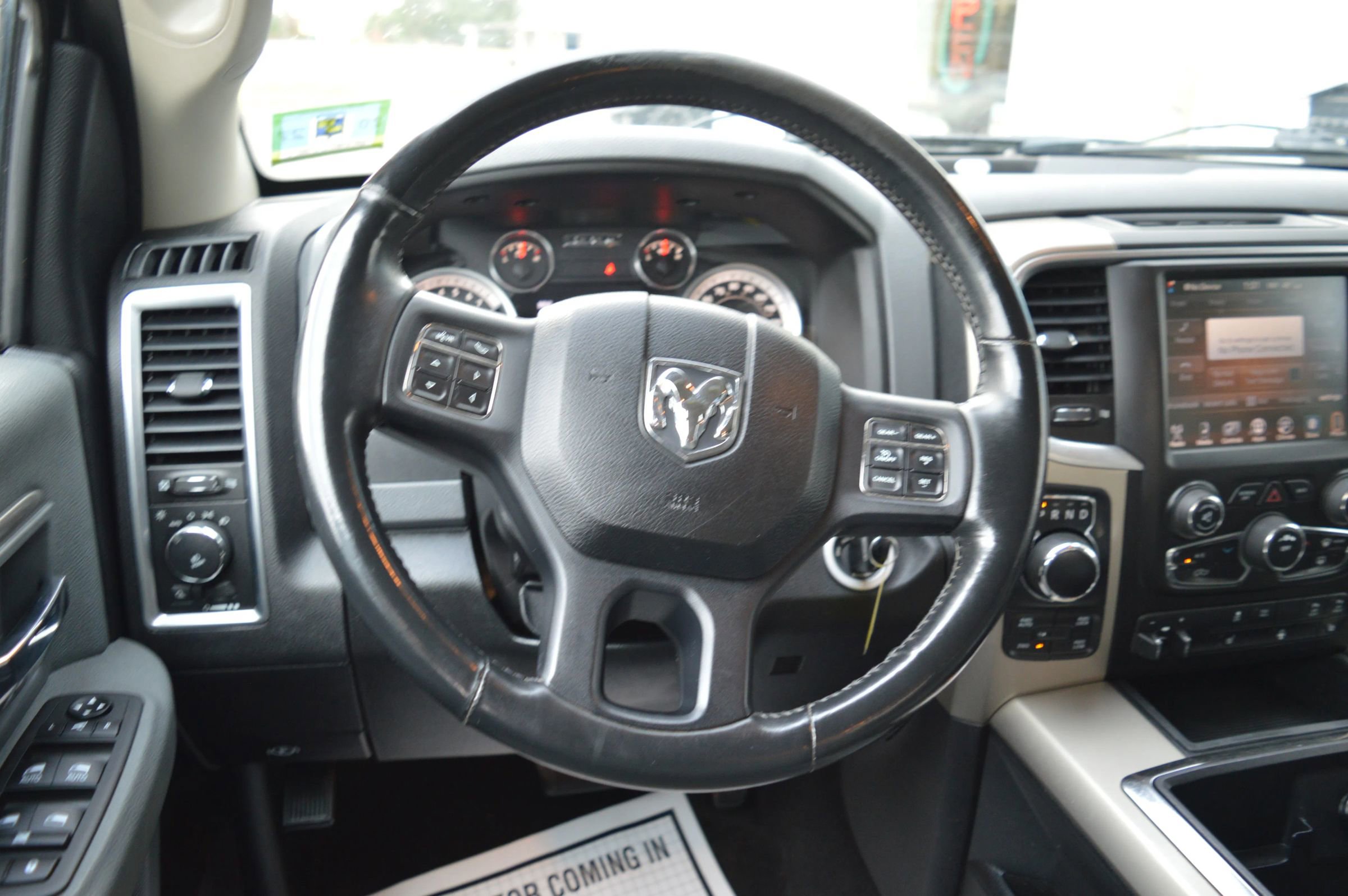 Used 2014 RAM 1500 Big Horn image 32