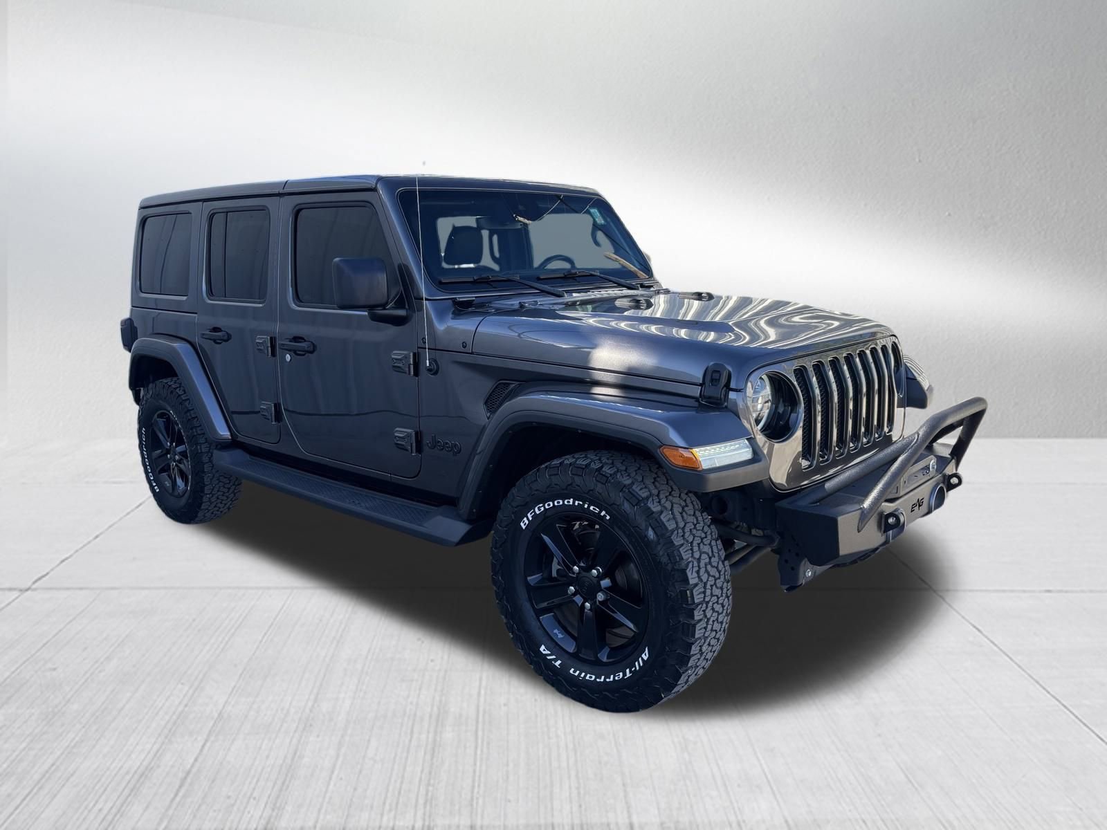 Used 2021 Jeep Wrangler Unlimited Sahara image 2