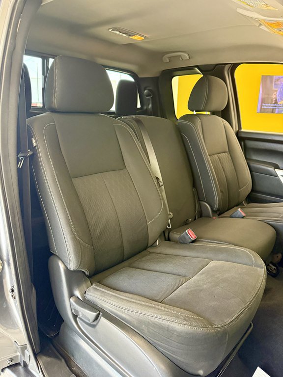 Used 2017 Nissan Titan SV RWD image 15