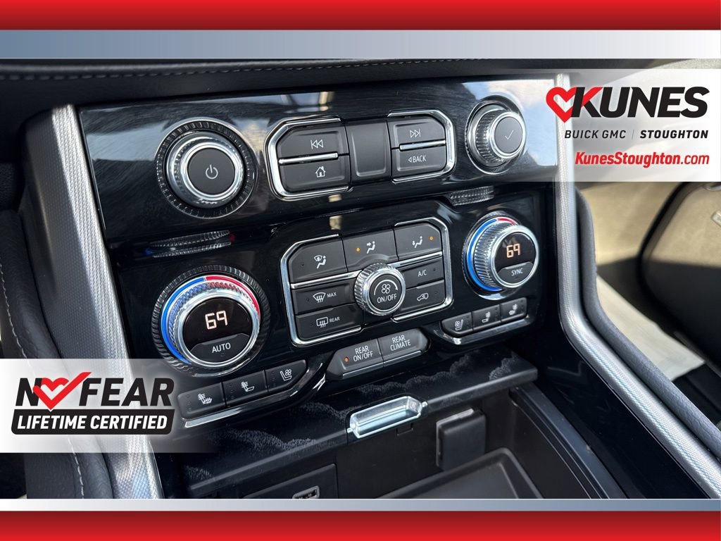 Used 2023 GMC Yukon XL Denali image 39