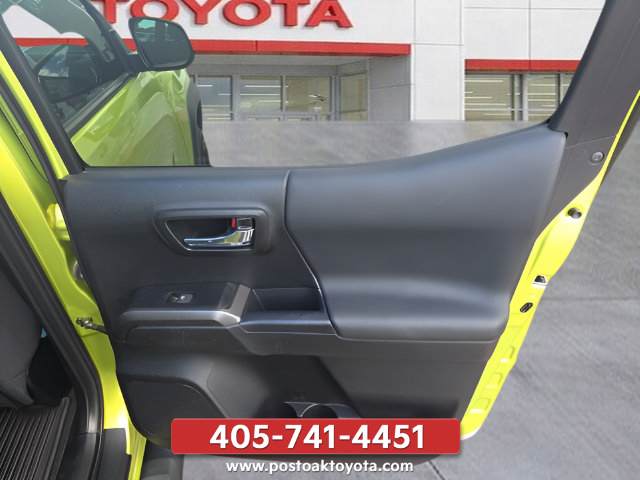 Used 2023 Toyota Tacoma TRD Off-Road AWD/4WD image 29