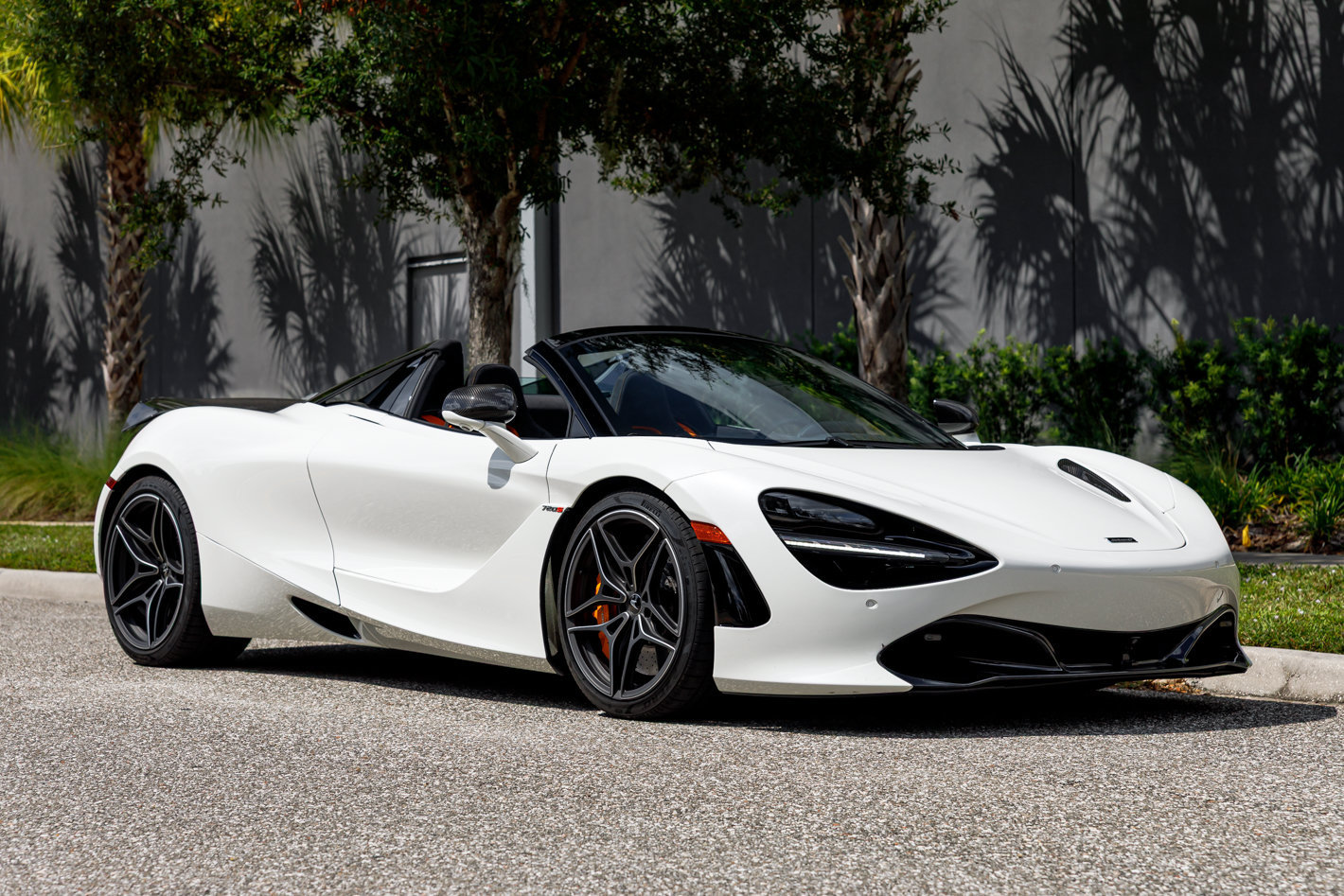 Used 2020 McLaren 720S Performance RWD image 9