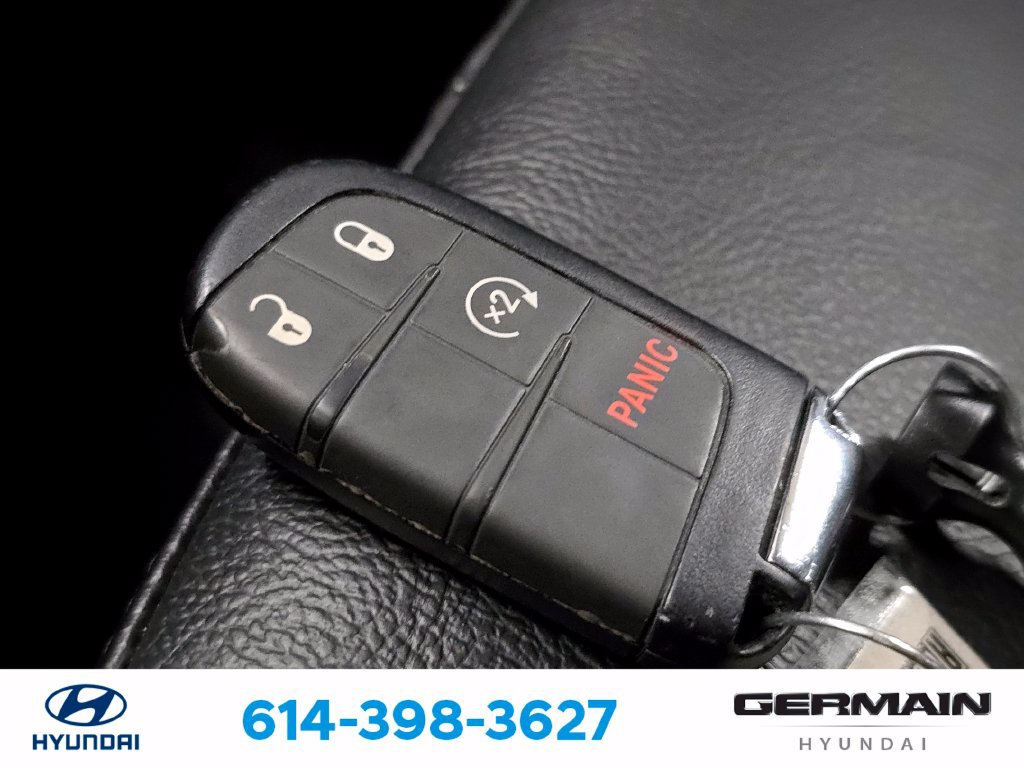 Used 2022 Jeep Compass Latitude w/ Sun and Sound Group AWD/4WD image 34