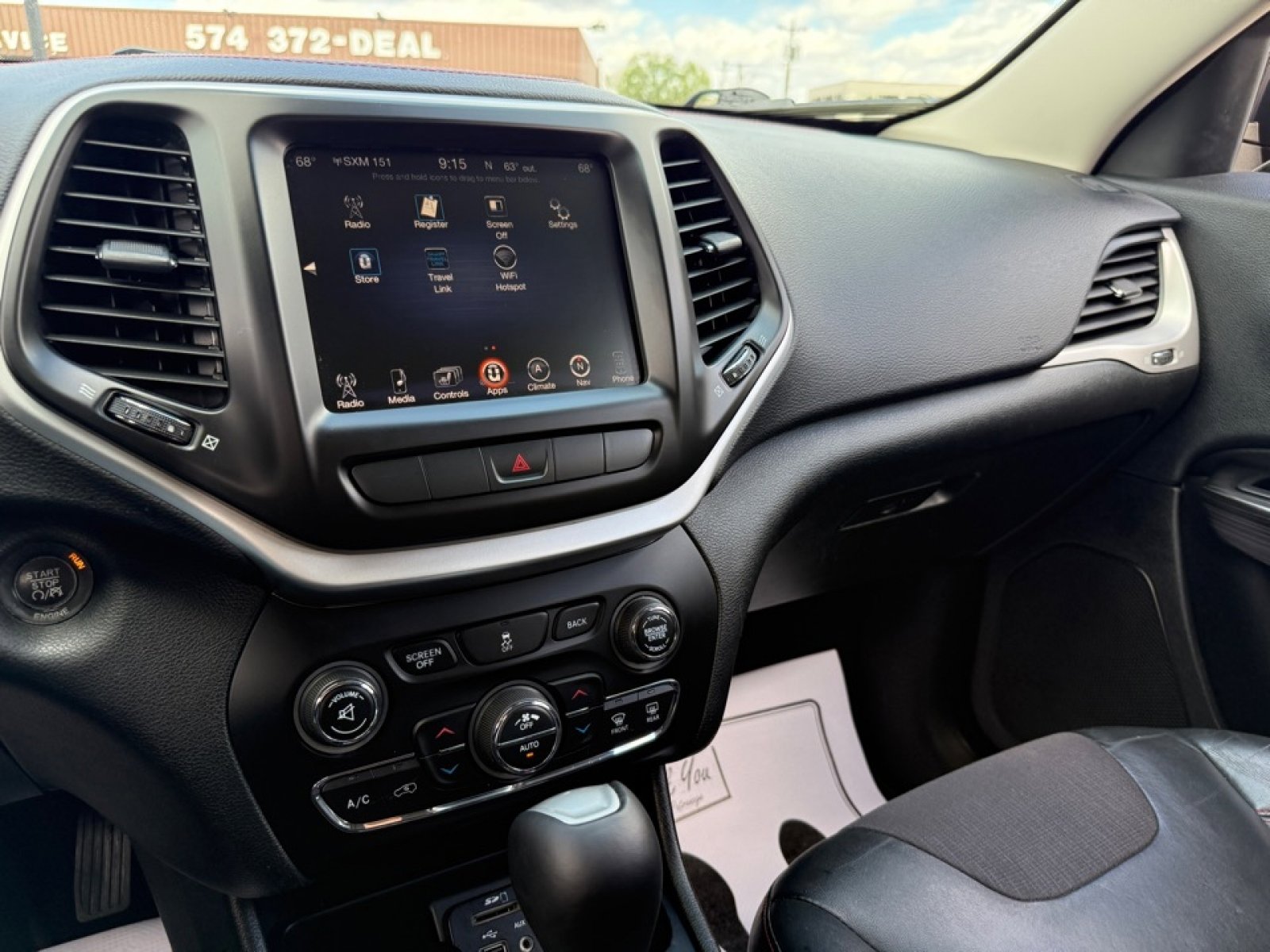 Used 2014 Jeep Cherokee Trailhawk w/ Comfort/Convenience Group AWD/4WD image 39