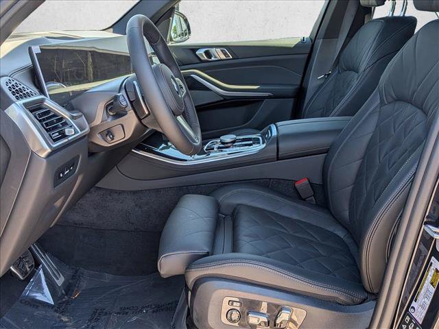 New 2026 BMW X5 xDrive40i w/ M Sport Package AWD/4WD image 4