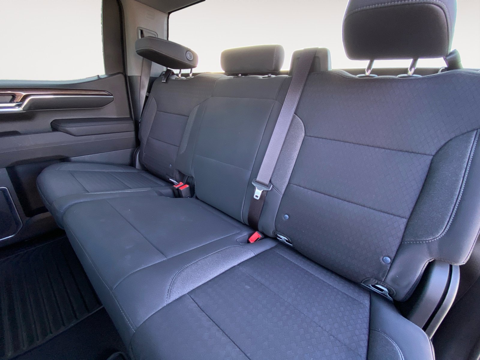 Used 2023 Chevrolet Silverado 1500 LT image 24