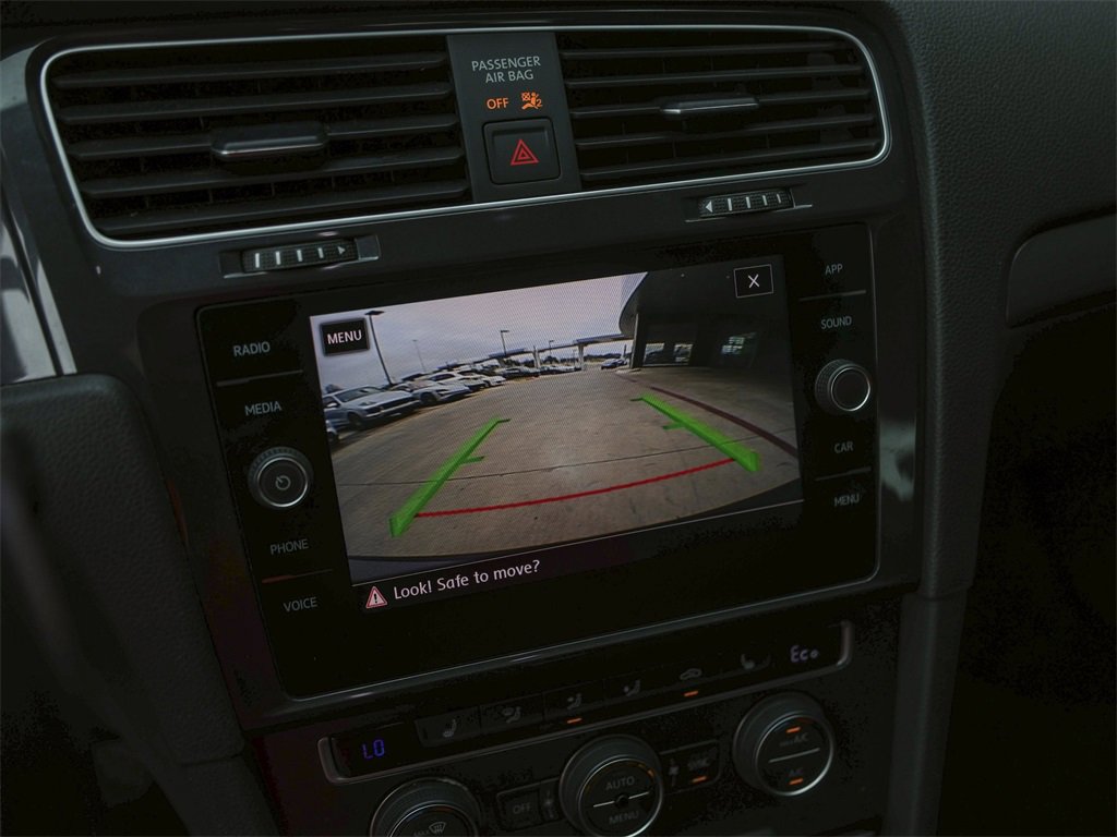 Used 2019 Volkswagen e-Golf SE w/ Driver Assistance Package image 21