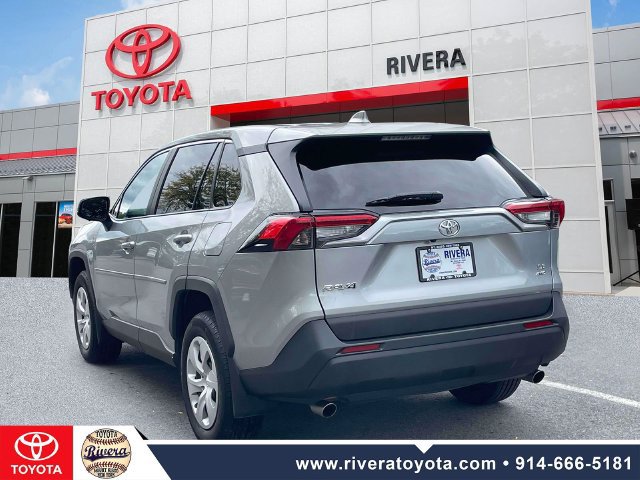 Certified 2025 Toyota RAV4 LE AWD/4WD image 9