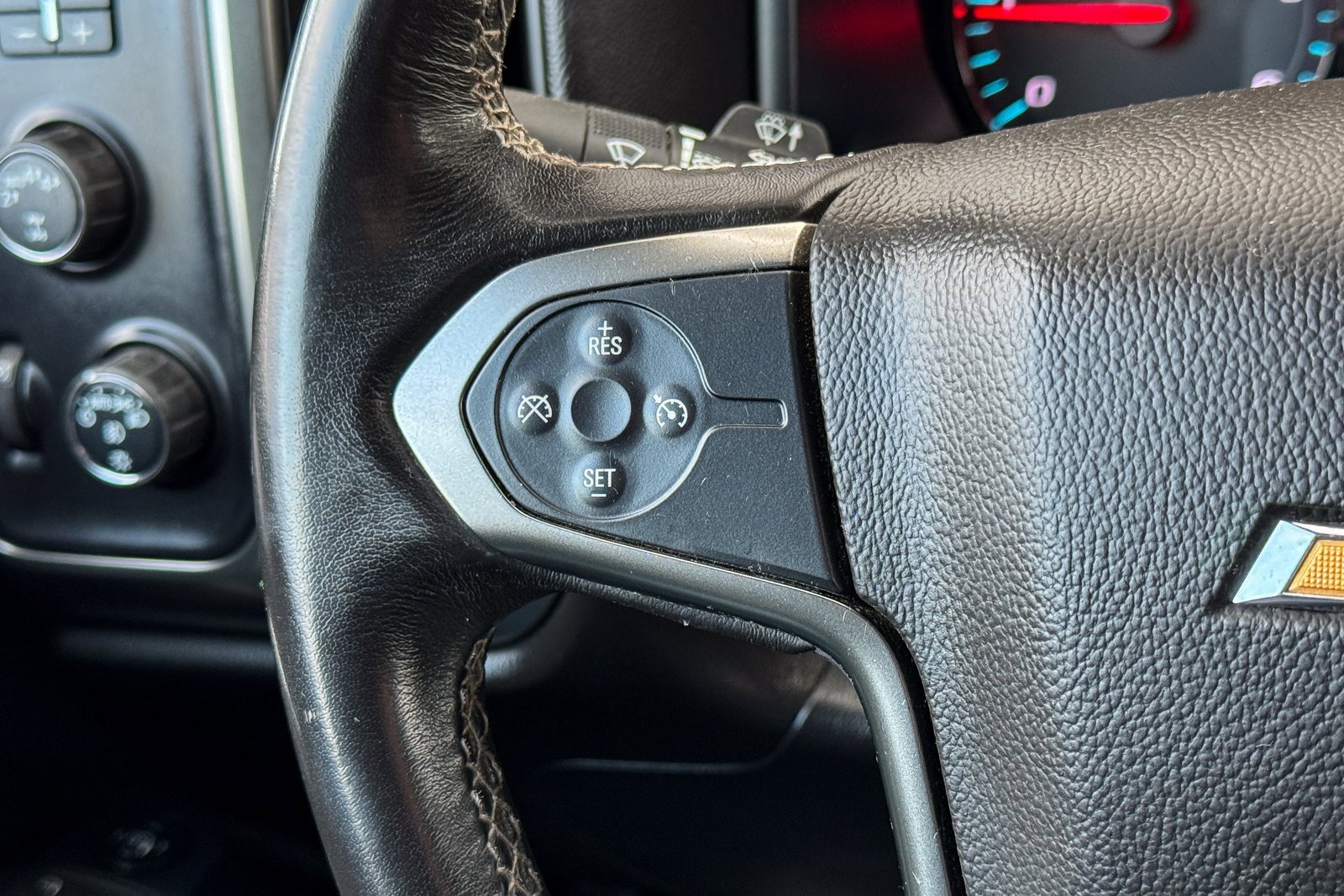 Used 2018 Chevrolet Silverado 1500 LT w/ All Star Edition image 17