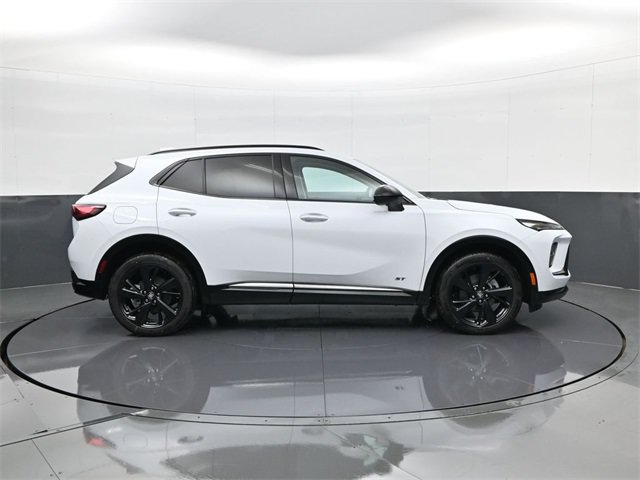 Used 2025 Buick Envision Sport Touring AWD/4WD image 4