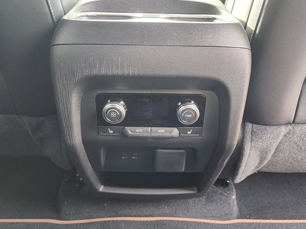 New 2026 GMC Acadia AT4 image 51