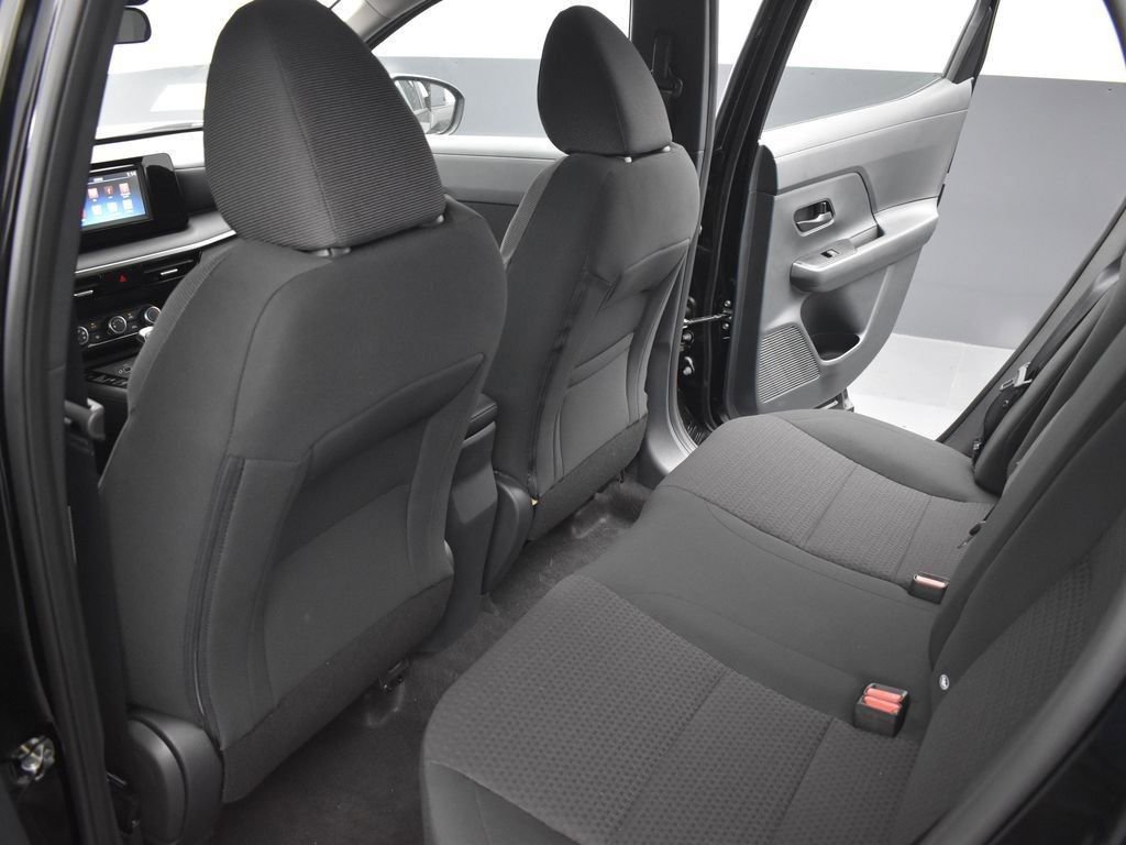 Used 2025 Nissan Kicks S image 14