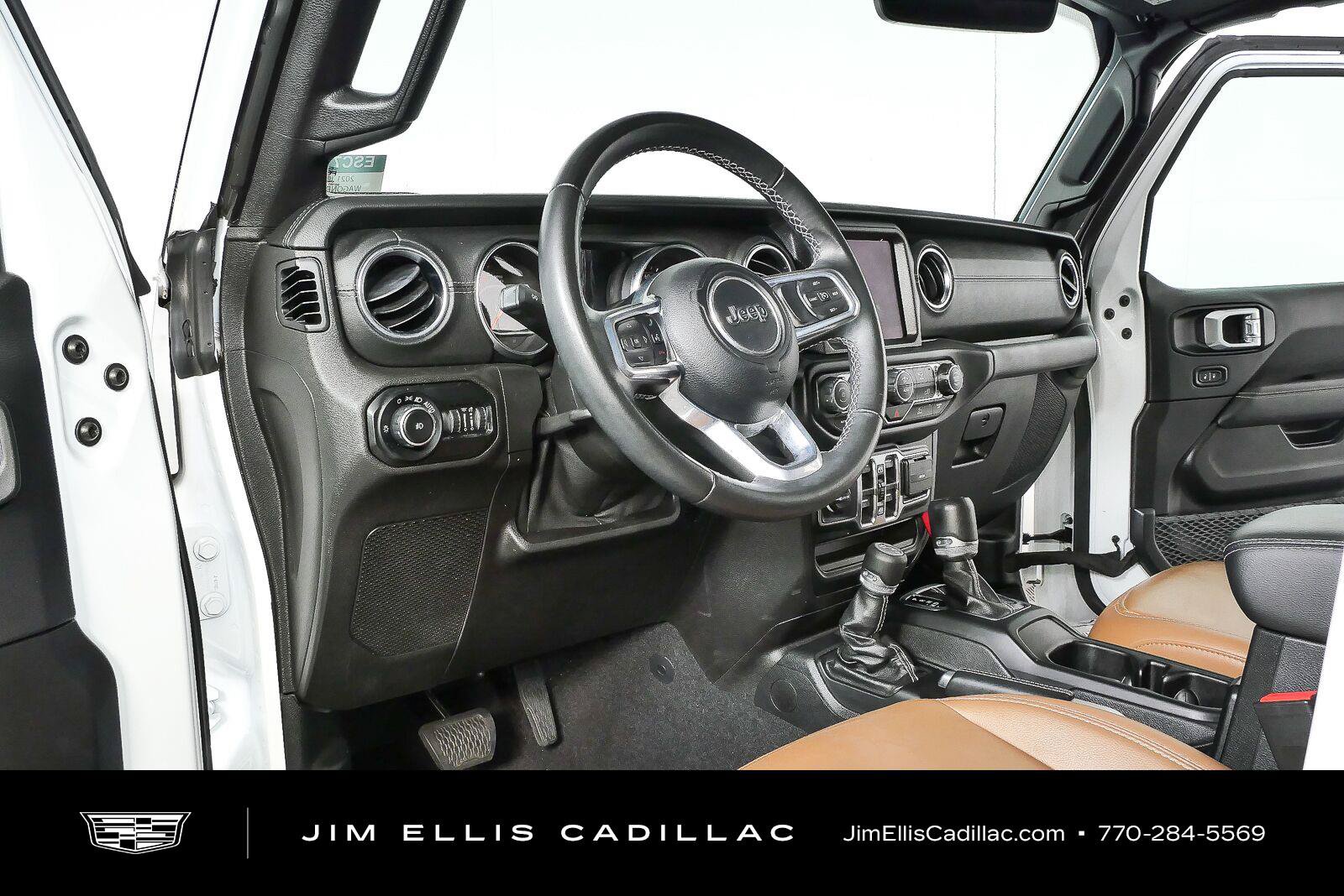 Used 2021 Jeep Wrangler Unlimited Sahara AWD/4WD image 4