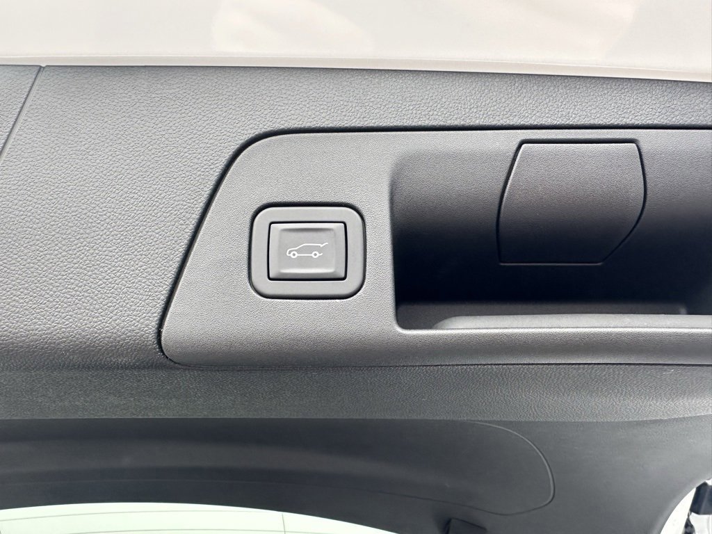 New 2025 Buick Envision Sport Touring image 11