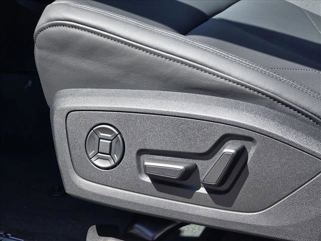 New 2025 Audi Q3 2.0T Premium image 15