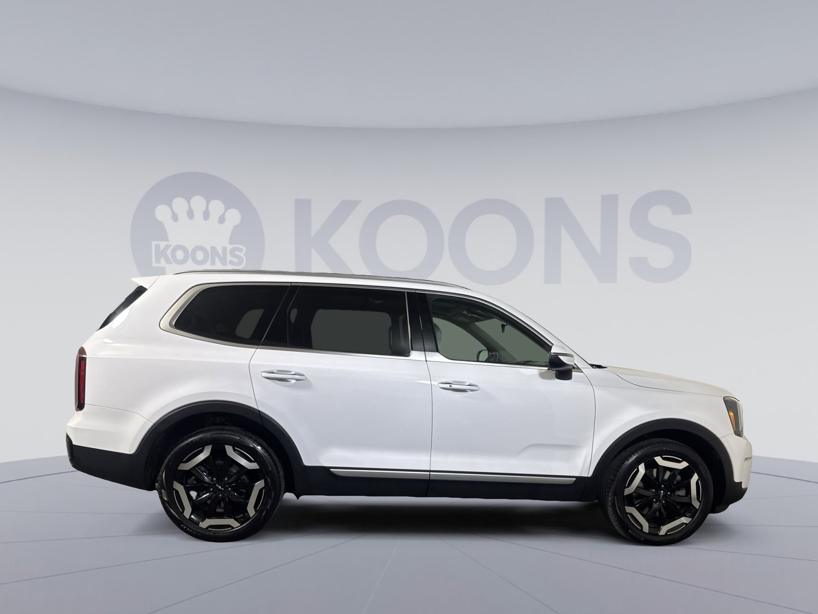 Used 2024 Kia Telluride S w/ S Sunroof Package image 8