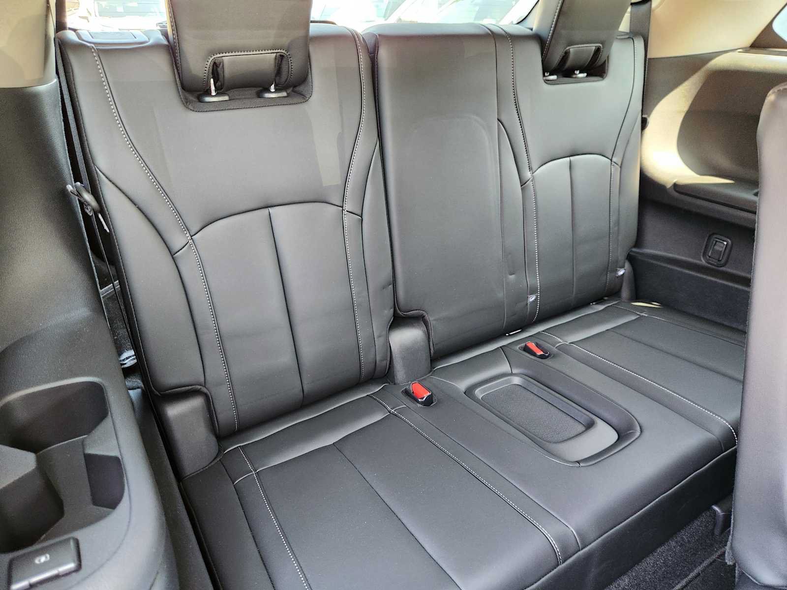 Certified 2026 INFINITI QX60 Luxe w/ Cargo Package AWD/4WD image 17