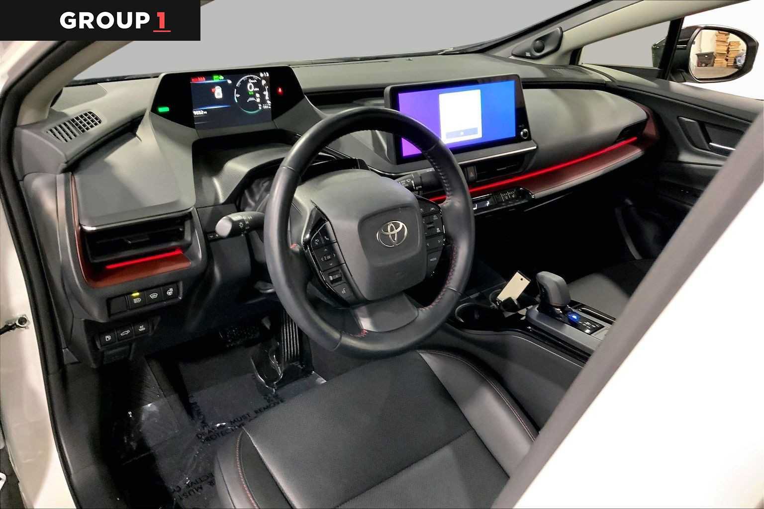 Used 2024 Toyota Prius Prime Premium FWD image 18